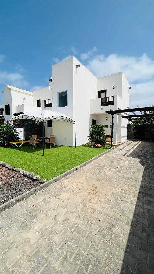 Lovely Villa Kiluka Heated Pool Playa Blanca  Buitenkant foto
