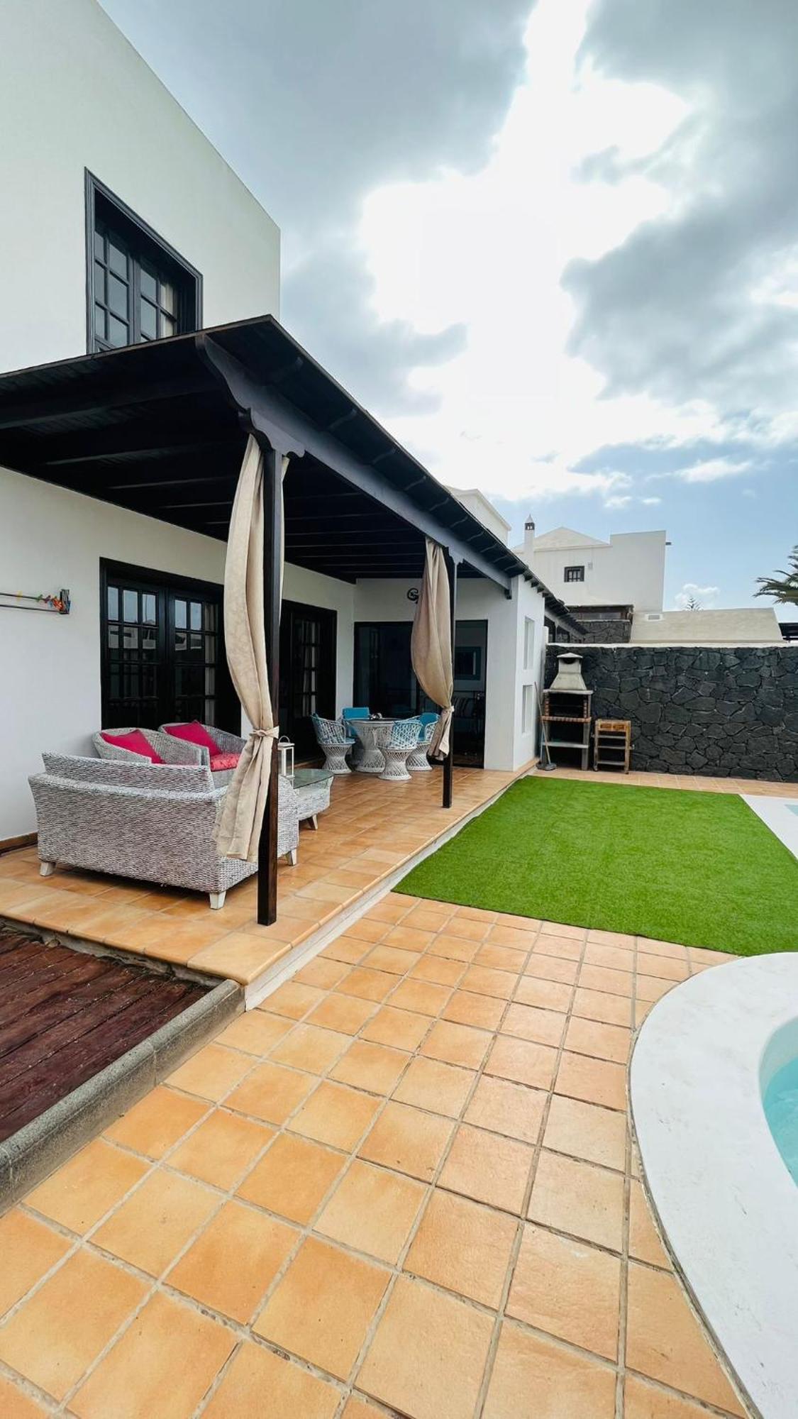 Lovely Villa Kiluka Heated Pool Playa Blanca  Buitenkant foto